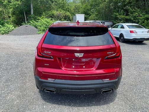 Infrared Tintcoat 2021 Cadillac XT4 Luxury