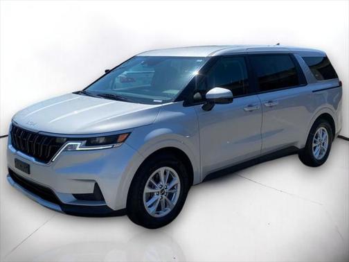 2022 Kia Carnival LX