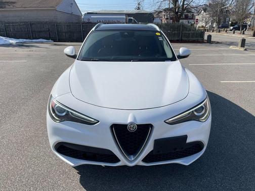 2020 Alfa Romeo Stelvio Base