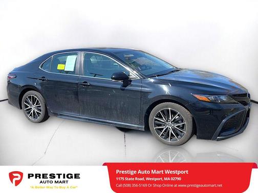 Midnight Black Metallic 2024 Toyota Camry SE