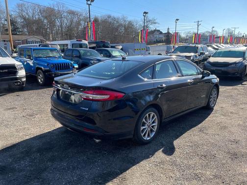 2017 Ford Fusion Hybrid S