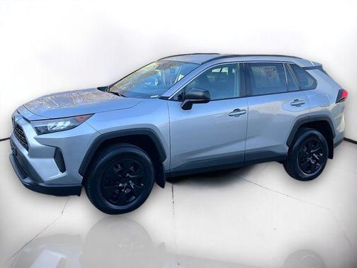 Silver Sky Metallic 2019 Toyota RAV4 LE