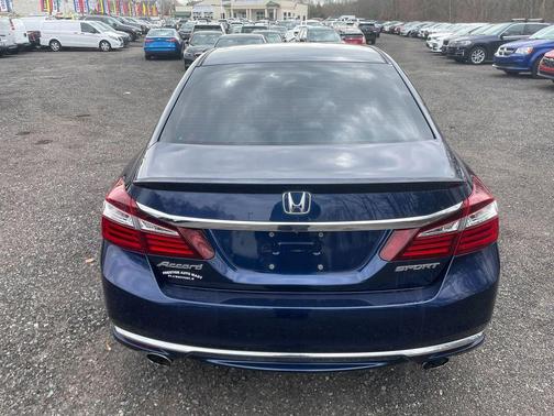 Obsidian Blue Pearl 2017 Honda Accord Sport