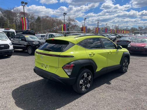 Neoteric Yellow 2024 Hyundai KONA SEL