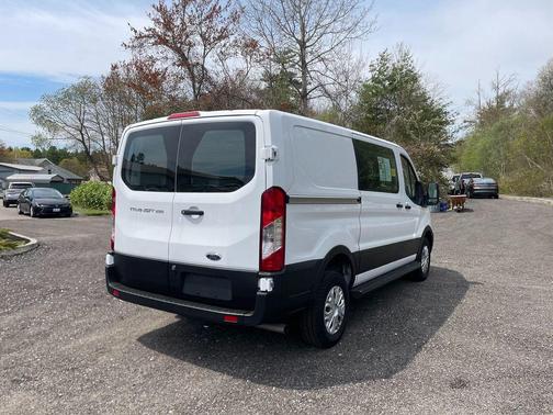 Oxford White 2024 Ford Transit-250 Base
