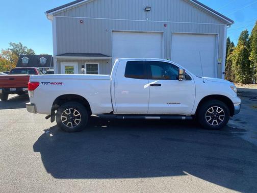 2012 Toyota Tundra Grade