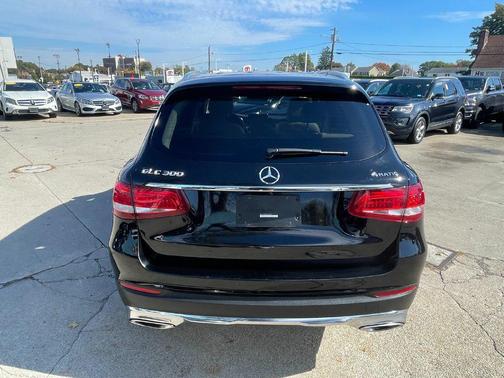 Black 2018 Mercedes-Benz GLC 300 4MATIC