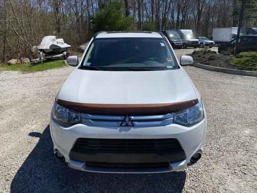 2015 Mitsubishi Outlander SE