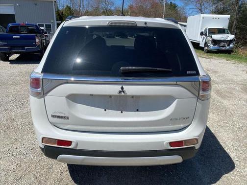 2015 Mitsubishi Outlander SE