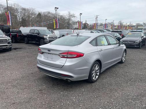2017 Ford Fusion Hybrid S