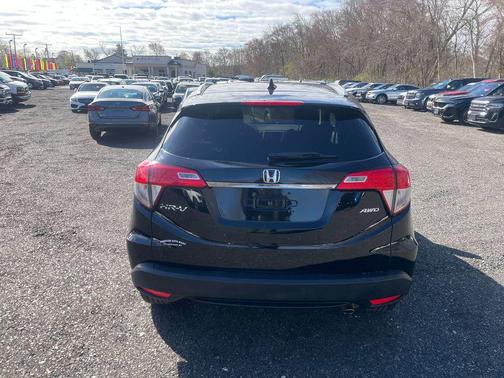 Crystal Black Pearl 2021 Honda HR-V EX