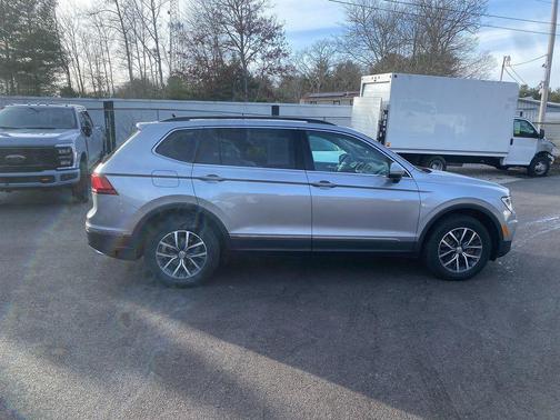 2020 Volkswagen Tiguan 2.0T SE 4MOTION