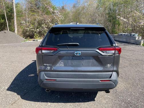 Magnetic Gray Metallic 2021 Toyota RAV4 Hybrid XLE