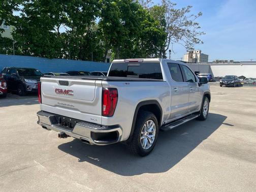 Quicksilver Metallic 2020 GMC Sierra 1500 SLT