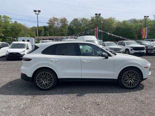 White 2020 Porsche Cayenne S