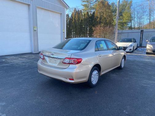 2011 Toyota Corolla LE