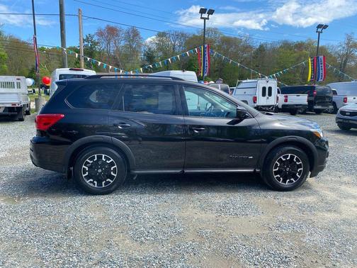 2020 Nissan Pathfinder SL 4WD