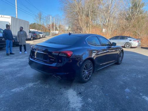 2021 Maserati Ghibli S Q4