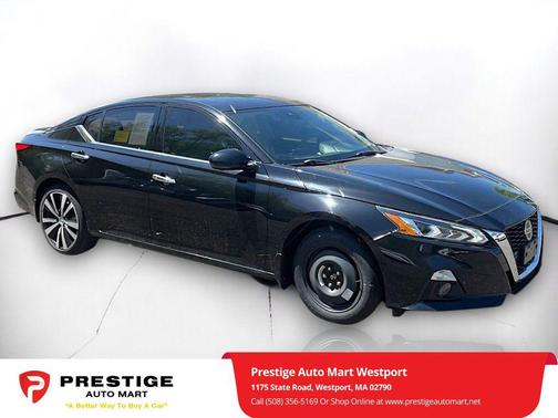 Super Black 2019 Nissan Altima 2.5 Platinum
