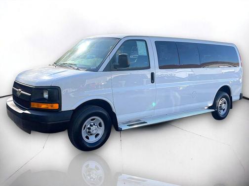 Summit White 2014 Chevrolet Express 3500 LS
