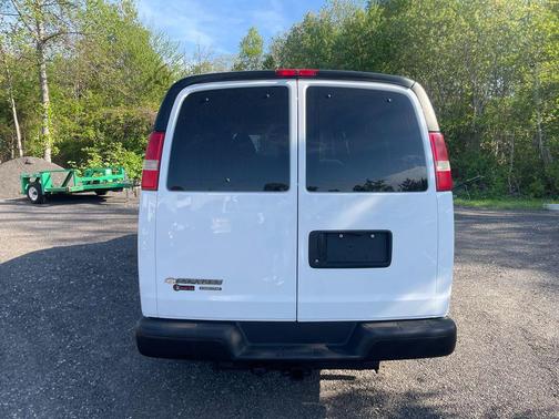 Summit White 2014 Chevrolet Express 3500 LS