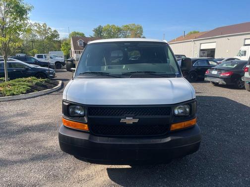 Summit White 2014 Chevrolet Express 3500 LS