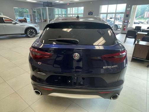 Montecarlo Blue Metallic 2020 Alfa Romeo Stelvio Base