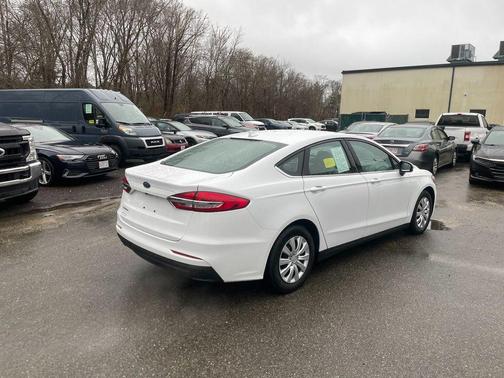 Oxford White 2020 Ford Fusion S