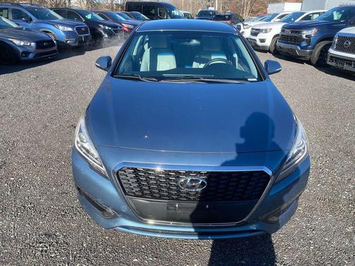 2016 Hyundai SONATA Hybrid SE