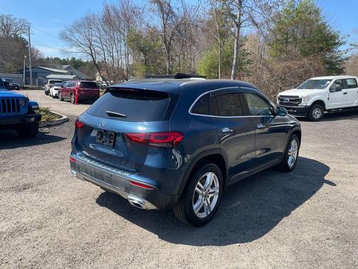 2021 Mercedes-Benz GLA 250 Base 4MATIC