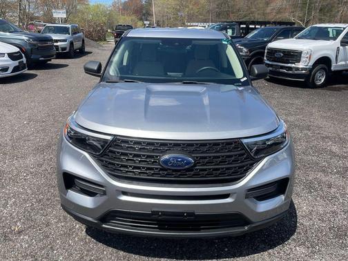 Iconic Silver Metallic 2021 Ford Explorer Base