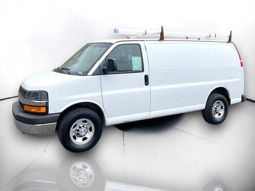 Summit White 2015 Chevrolet Express 2500 Work Van