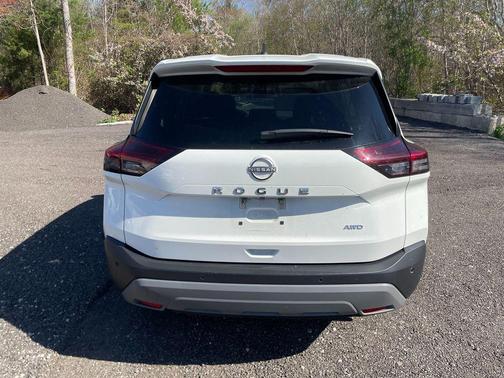 Glacier White 2023 Nissan Rogue S