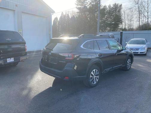 2023 Subaru Outback Premium