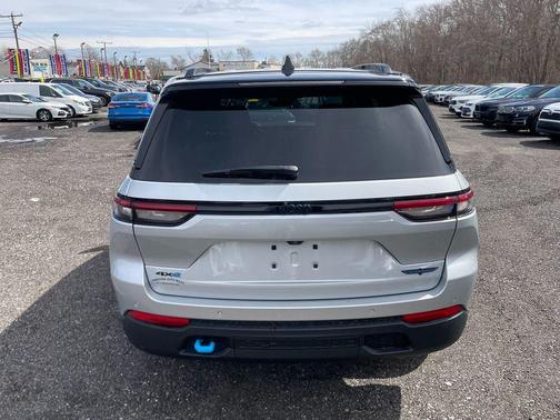 2023 Jeep Grand Cherokee 4xe Trailhawk