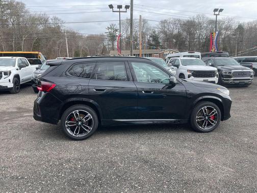 Black Sapphire Metallic 2024 BMW X1 xDrive28i