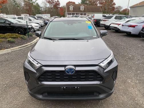 2024 Toyota RAV4 Hybrid LE