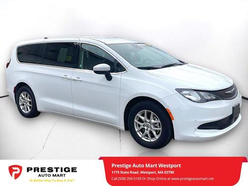 Bright White Clearcoat 2023 Chrysler Voyager LX