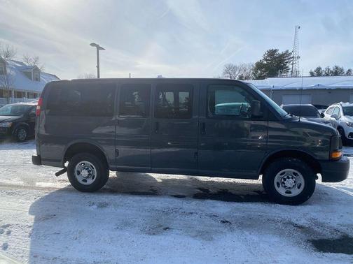 2016 Chevrolet Express 2500 LS