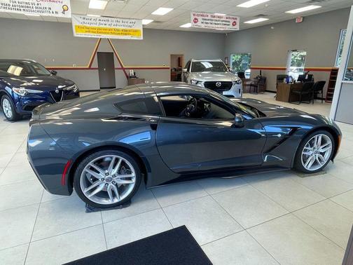 Shadow Gray Metallic 2019 Chevrolet Corvette Stingray