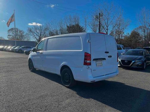 2017 Mercedes-Benz Metris Base