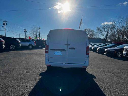2017 Mercedes-Benz Metris Base