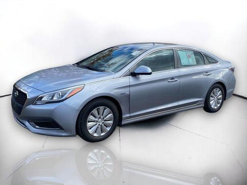2016 Hyundai SONATA Hybrid SE