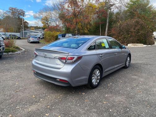2016 Hyundai SONATA Hybrid SE