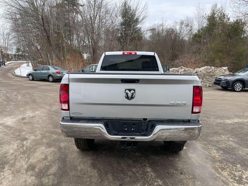 2018 RAM 2500 Tradesman Regular Cab 4x4 8' Box