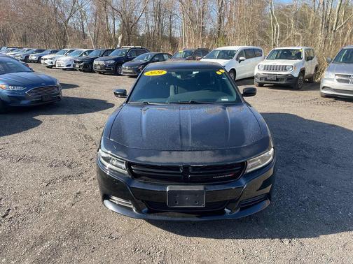 Pitch Black Clearcoat 2020 Dodge Charger SXT