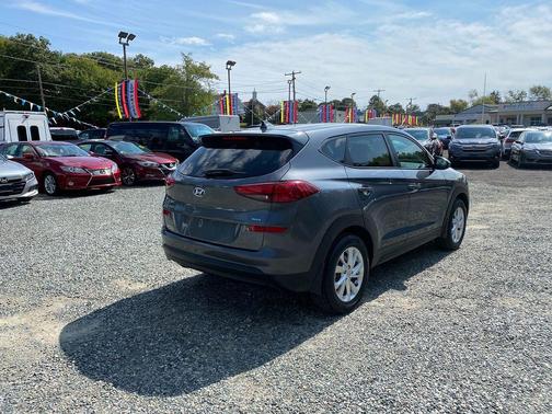 2019 Hyundai TUCSON SE