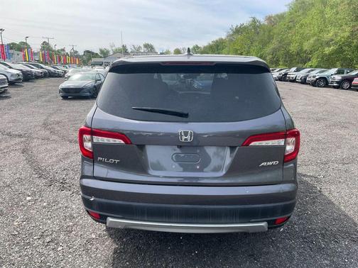 Modern Steel Metallic 2019 Honda Pilot EX-L