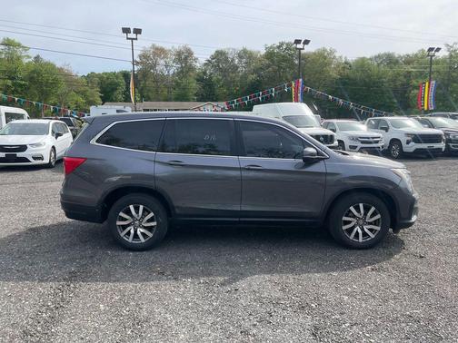 Modern Steel Metallic 2019 Honda Pilot EX-L