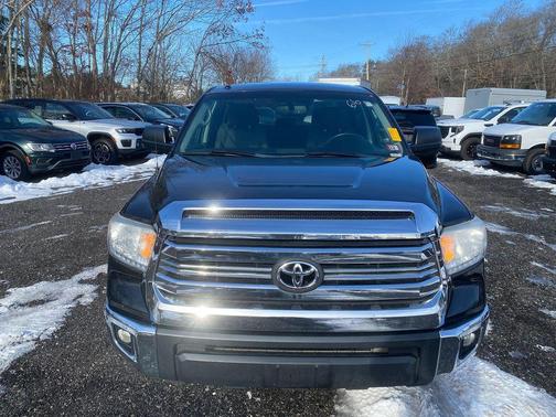 2016 Toyota Tundra SR5